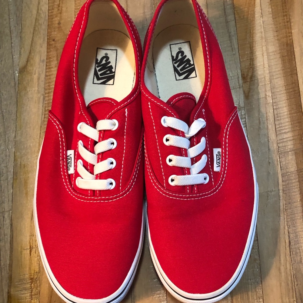 VANS AUTHENTIC SHOE